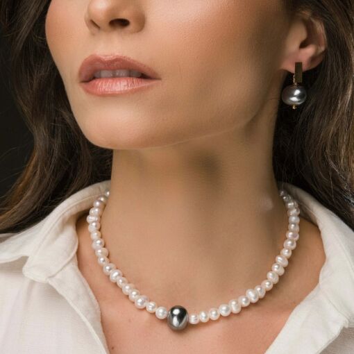 Colar Perola de Água Doce e Shell no Banho de Ouro 18k