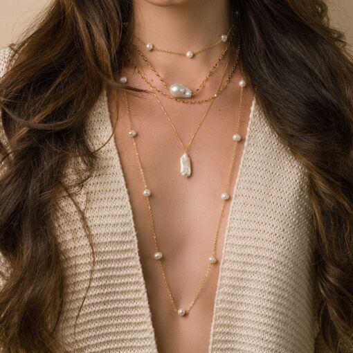 Choker Delicada com Pingente Pérola Barroca no banho de Ouro 18k