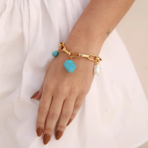 Pulseira em Pedra Natural Turquesa e Pingentes