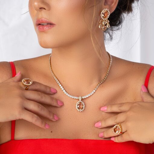 Pingente Oval com Cristal Lapidado e Zircônias