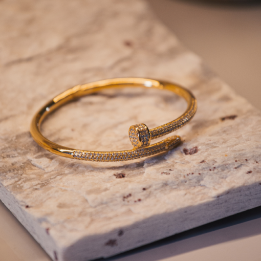 BRACELETE PREGO CRAVEJADO OURO 18K