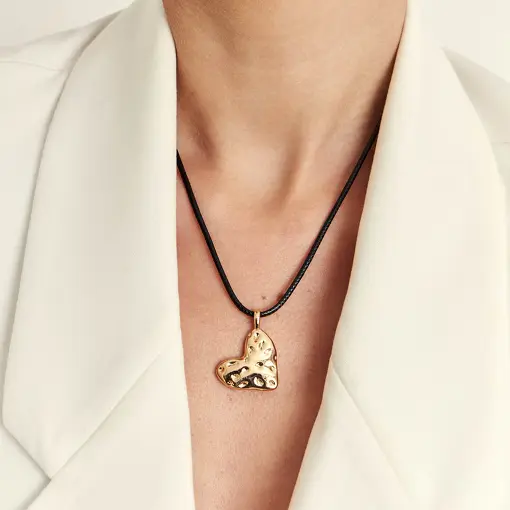 COLAR CORAÇÃO MARTELADO OURO