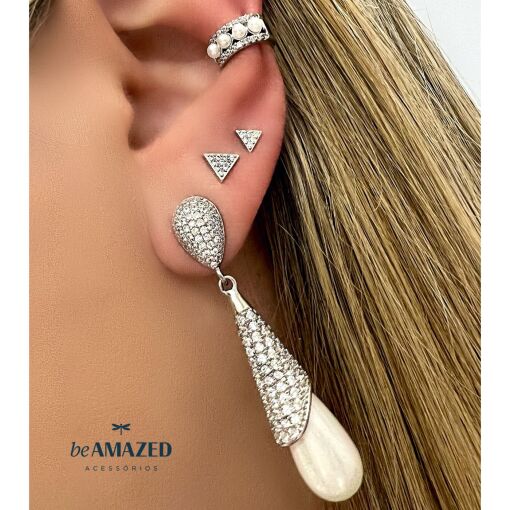 Piercing pérolas cravejado
