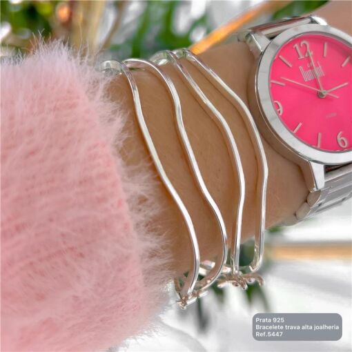 Cy5447 - Bracelete Ondulado 1,40Mm Com 6,5Cm Com Trava De Segura