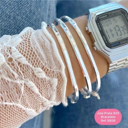 Cy5808 - Bracelete Oval Lateral Frisado 4Mm 6,5Cm Com Trava De S