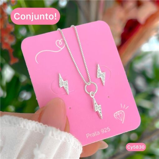 Cy5830 - Conjunto Colar 45Cm E Brinco Raio Com Zircônia