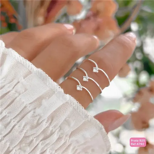 Cy6792 - Anel V Cristal Zircônia 3mm