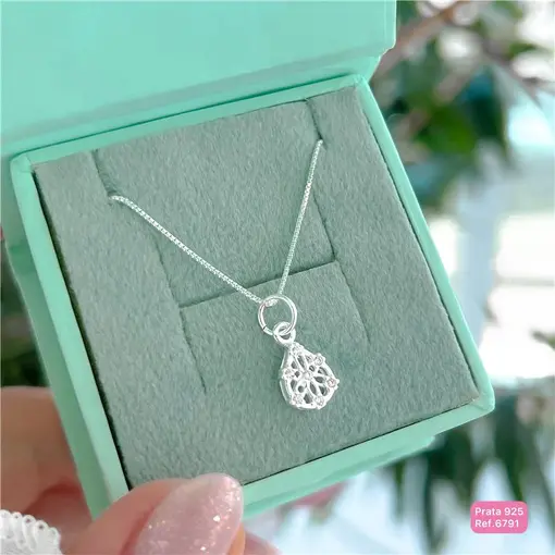 Cy6791 - Pingente Gota Trabalhada Cristais Zircônias