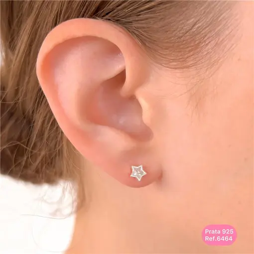 Cy6464 - Brinco Estrela 6Mm Com Zircônias Tarraxa Baby