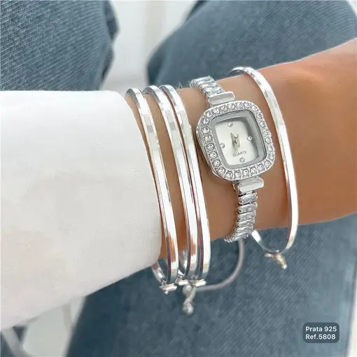 Cy5808 - Bracelete 18cm Oval Lateral Frisado com Trava De Segura