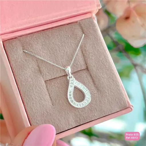 Cy6813 - Pingente Gota Inteira Cravejada Zircônias Baguete