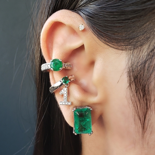 Piercing fake número 1 zircônias