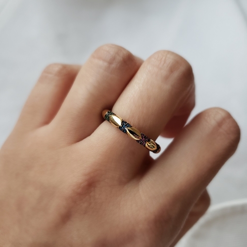 Aliança com detalhes x