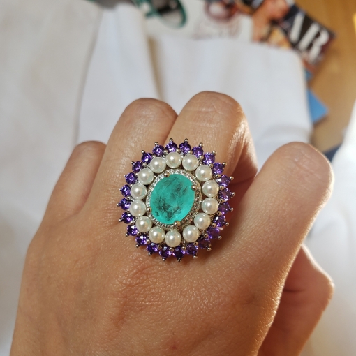 Anel oval fusion, pérolas e zircônias redondas