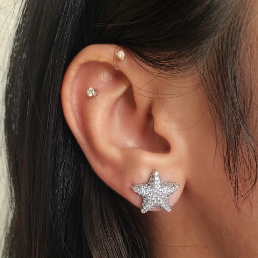 BRINCO FOLHEADO BANHADO ESTRELA CRAVEJADA ZIRCÔNIA