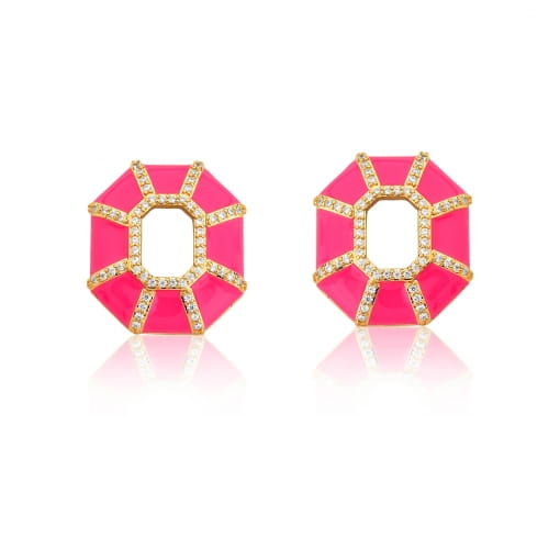 BRINCO FOLHEADO HEXAGONAL RESINADO COM DETALHES EM CRAVACAO