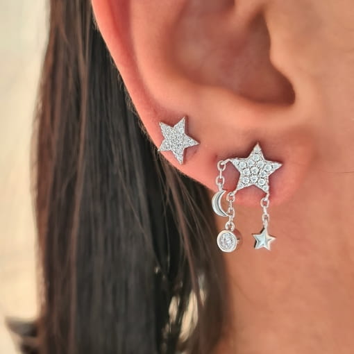 BRINCO FOLHEADO ESTRELA CRAVEJDA COM PINGENTES