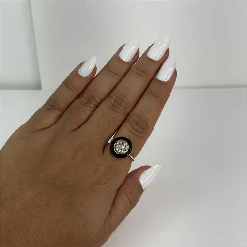 ANEL REDONDO COM PEDRA