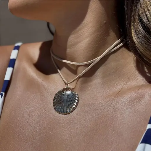 COLAR COURO MAXI CONCHA