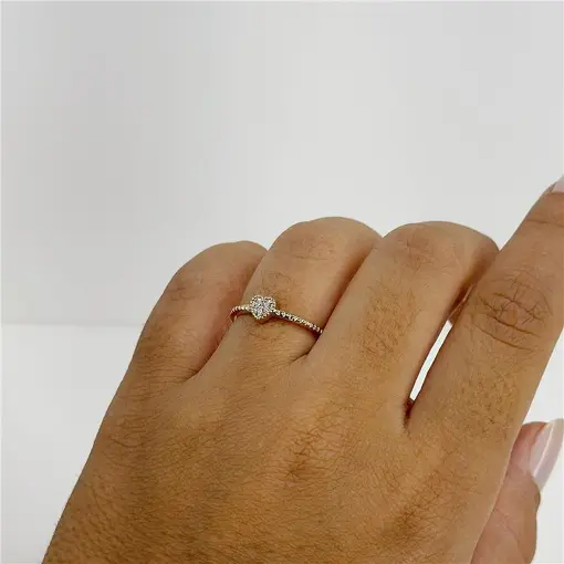 ANEL CORAÇÃO CRAVEJADO