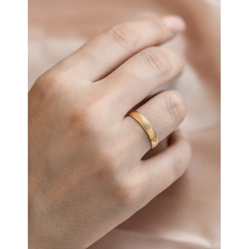 Par De Alianças Ouro 18K Com Brilhante 1 Ponto
