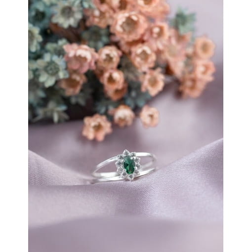 Anel Prata 925 Com Zircônia Verde e Zircônia Branca