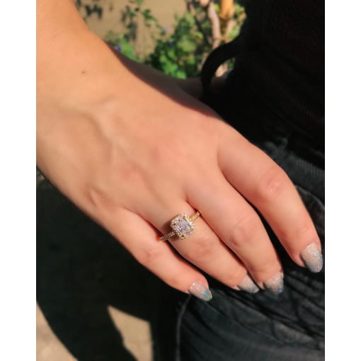 Anel Banhado A Ouro 18K Com Zircônia Retangular Branca