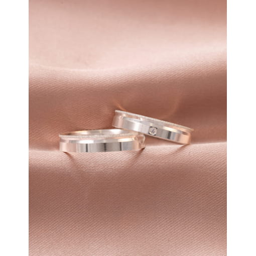 Par De Alianças Prata 925 Com Friso e Diamantado 4.1 MM
