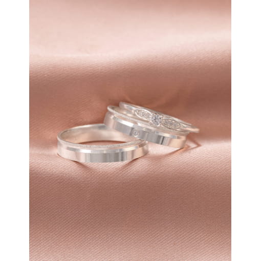 Par De Alianças Prata 925 Com Friso e Diamantado 4.1 MM