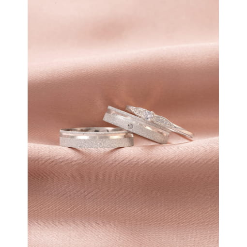 Par De Alianças Prata 925 Com Friso e Diamantado 4.1 MM