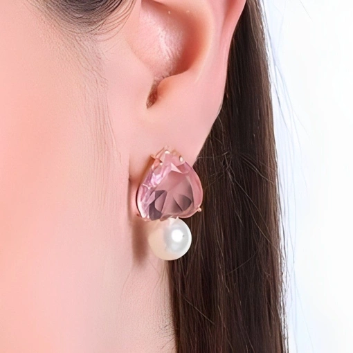 Brinco Banho De Ouro 18K Coração Com Zircônia Rosa e Pérola