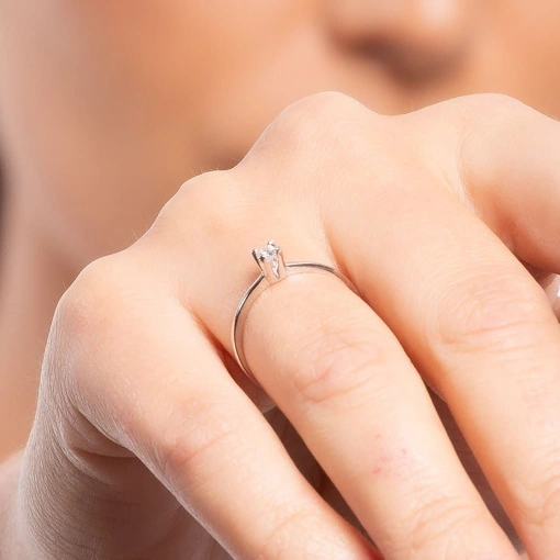 Anel Solitário Prata 925 Com Banho De Ródio Moissanite