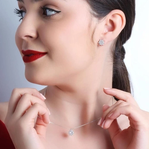 Colar Banho De Ródio Branco Flor Com Zircônia Branca