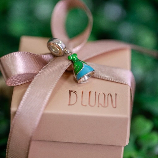 Berloque Prata 925 Vestido Verde e Azul Esmaltado