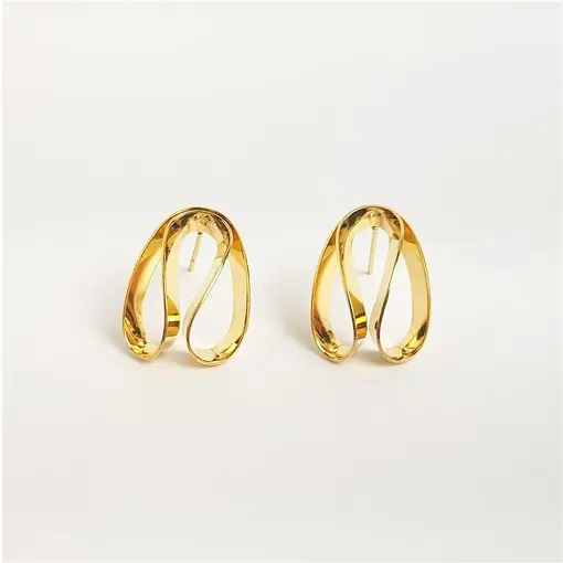 BRINCO DOURADO COM DUAS GOTAS VAZADAS | BANHADO EM OURO 18K