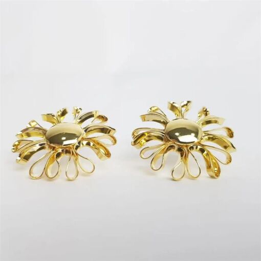 BRINCO FLOR PETALAS DOBRADAS 3,6CM