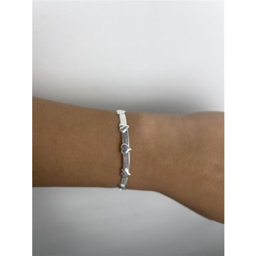 PULSEIRA FITA 4MM COM 5 CORAÇÕES LISOS | BANHO DE PRATA