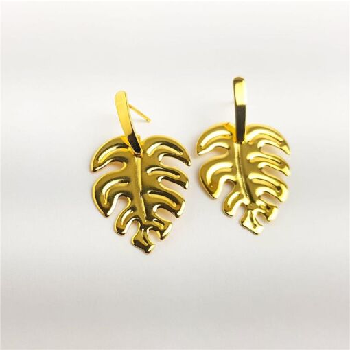 BRINCO FOLHA CHAPA LISA | BANHO DE OURO 18K
