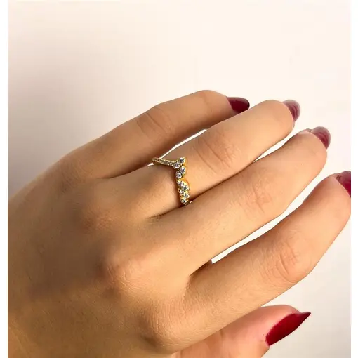 ANEL ARO LISO FRENTE CRAVEJADO COM FOLHAS EM ZIRCÔNIA CRISTAL EM