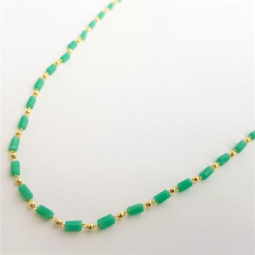 COLAR PEDRINHAS VERDES LEITOSAS | BANHADO EM OURO 18K