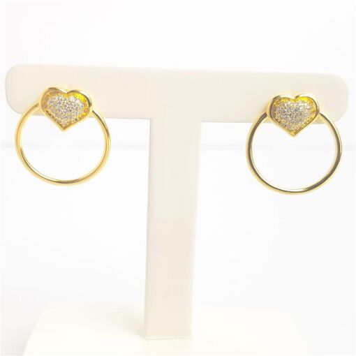BRINCO 2CM REDONDO LISO CORAÇÃO CRAVEJADO | BANHADO EM OURO 18K