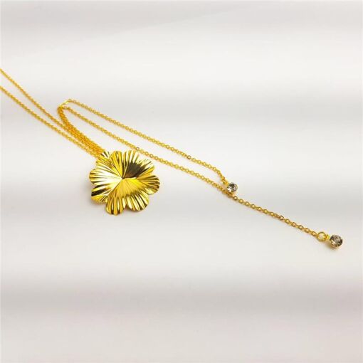 COLAR GRAVATINHA ELO BAILARINA PG FLOR EM LINHAS/ PONTO DE LUZ