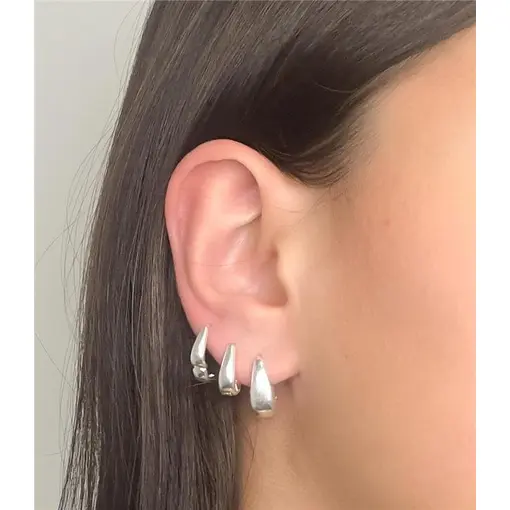 TRIO DE ARGOLA FORMATO EM GOTA LISA | BANHO DE PRATA