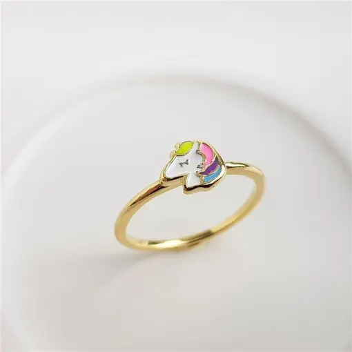 ANEL ARO LISO CENTRO UNICÓRNIO DE RESINA | BANHADO EM OURO 18K