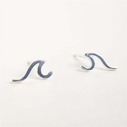 BRINCO FORMATO ONDA DO MAR| 1,2CM| BANHO DE PRATA