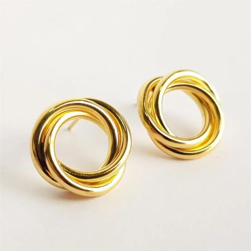 BRINCO EM ARO ENTRELAÇADO|1,7CM| BANHADO EM OURO 18K
