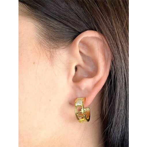 MEIA ARGOLA  INSPIRAÇÃO VALENTINO CRAVEJADO|2,2CM|BANHADO EM OUR
