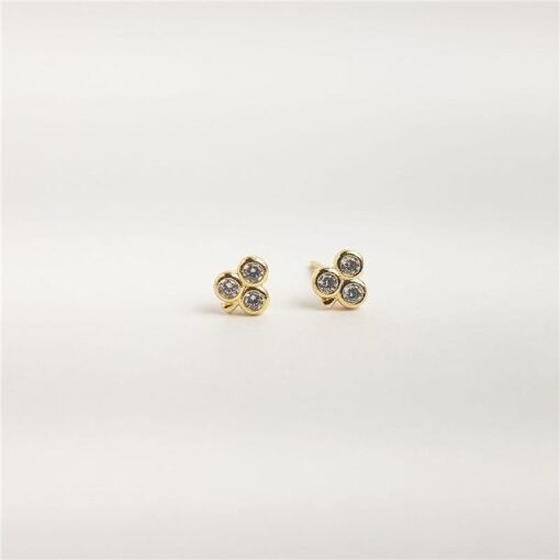 BRINCO FOLHA 3 ZIRCÔNIA CRISTAL | BANHADO EM OURO 18K