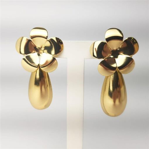 BRINCO FLOR LISA PENDENTE EM GOTA | BANHADO EM OURO 18K