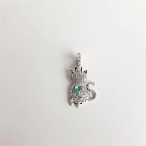 PINGENTE GATINHO TODO CRAV C/ CORACAO VERDE| 3,1CM|RÓDIO